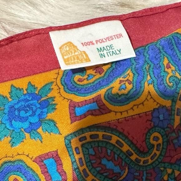 MADE IN ITALY SCARF - Picture 2 of 2